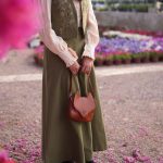 ست ژیله و دامن گلدوزی زیتونی